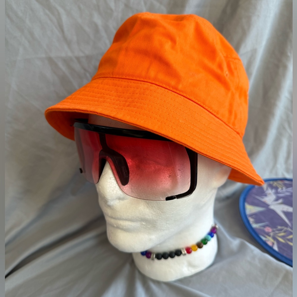 RAVELUXE 🥳 Bucket Hat 👒 ✨ Orange  🍊 ✨